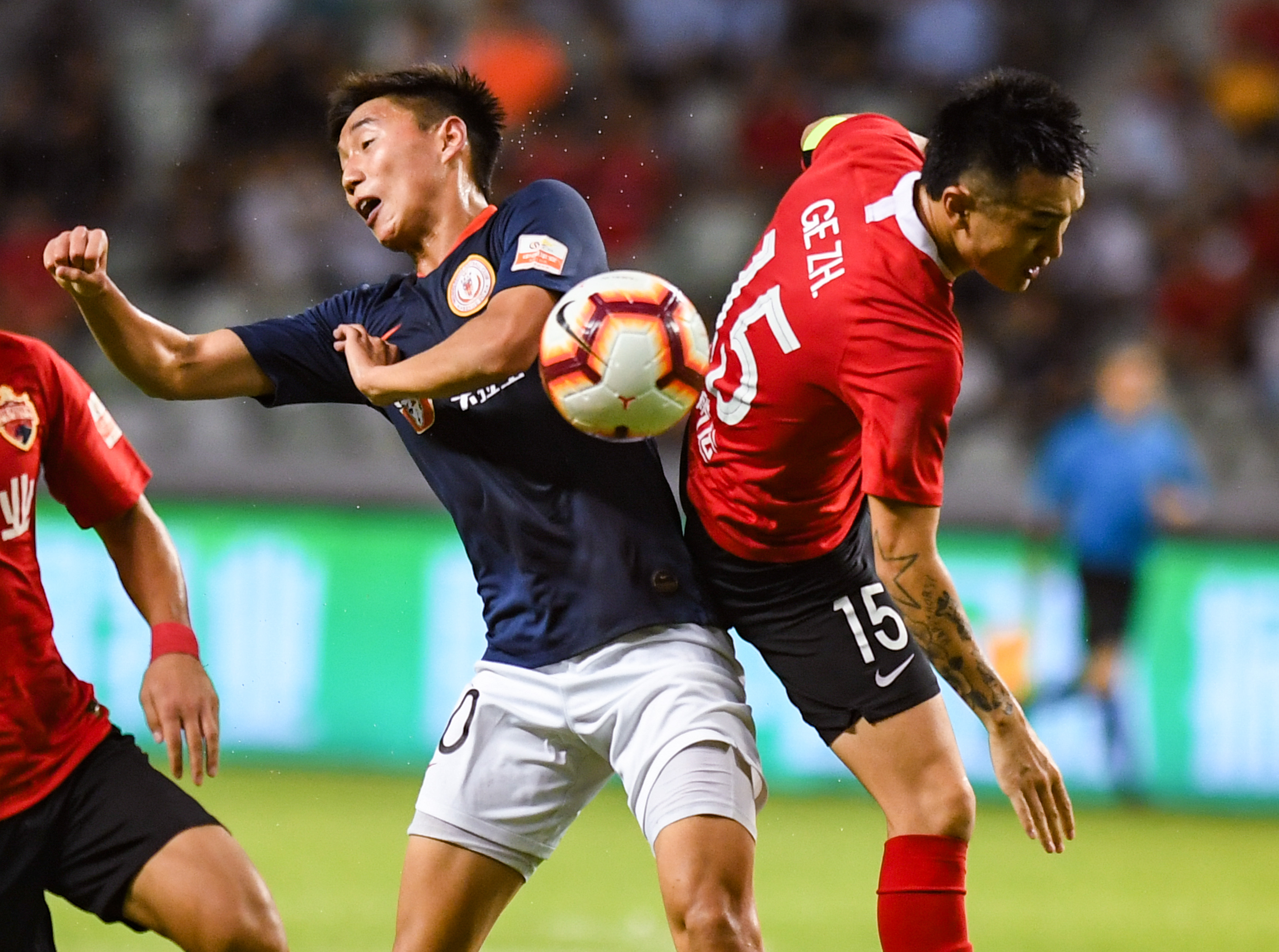 上海EDG.M晋级2025KPL常规赛第二轮A／B卡位赛